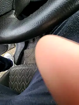 Snapshot of giova17cm chatting on 02-08-26, 02:37 giova17cm online show from 02-08-26, 02:37