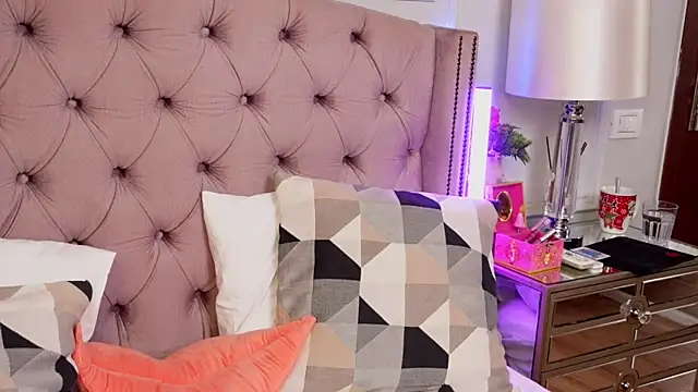 JenniferLovve online show from 03-26-26, 04:44