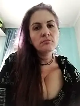 est 82 online show from 09-24-25, 04:02