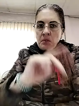 est 82 online show from 10-16-25, 07:38