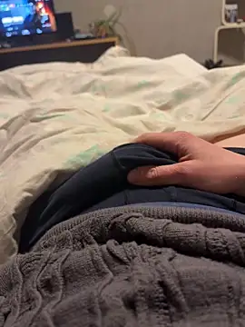 Snapshot of nikstar1112 chatting on 10-28-25, 09:03 nikstar1112 online show from 10-28-25, 09:03