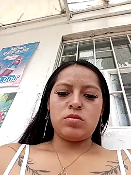 Snapshot of LunaHot_777 chatting on 02-13-26, 07:25 LunaHot 777 online show from 02-13-26, 07:25