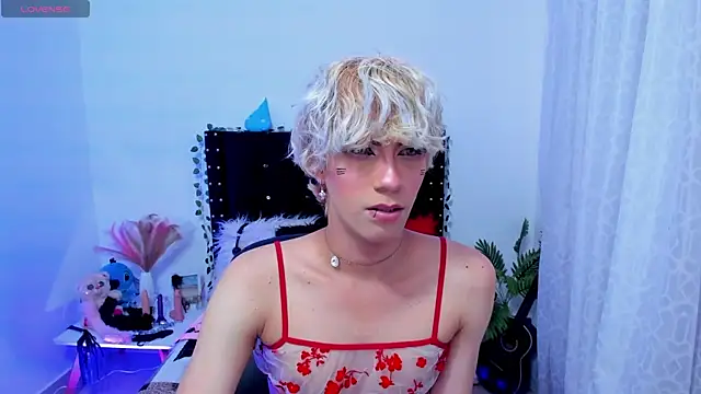 Cooperrosscute233 online show from 11-13-25, 09:08