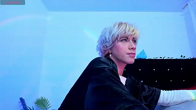 Cooperrosscute233 online show from 11-26-25, 11:05