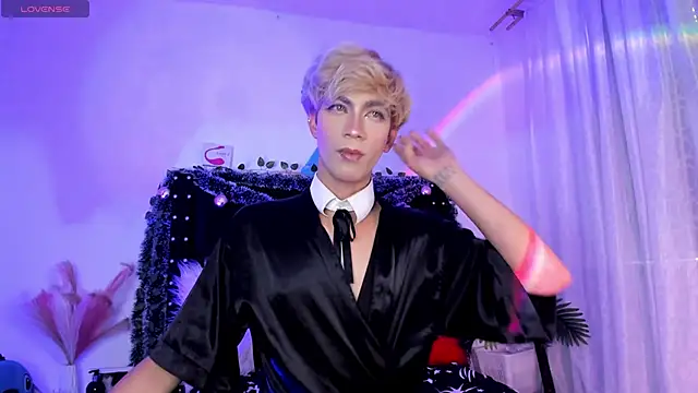 Cooperrosscute233 online show from 12-20-25, 09:28