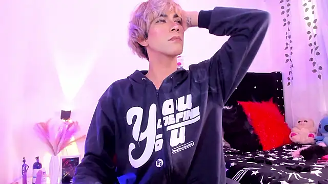 Cooperrosscute233 online show from 02-21-26, 07:05