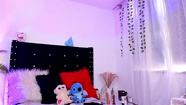 Cooperrosscute233 online show from 03-12-26, 05:06