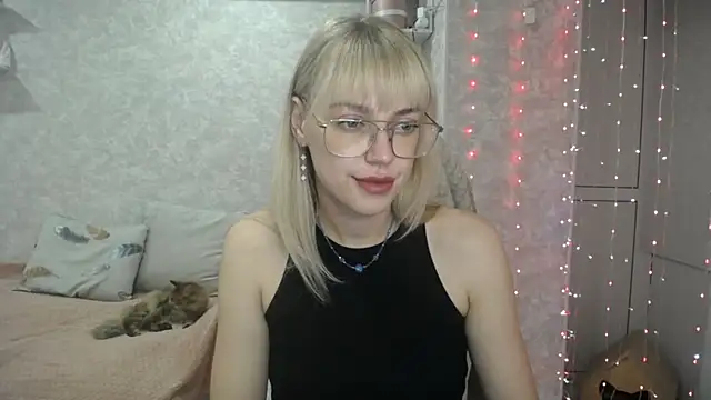 NickyAdamidi online show from 09-18-25, 04:10