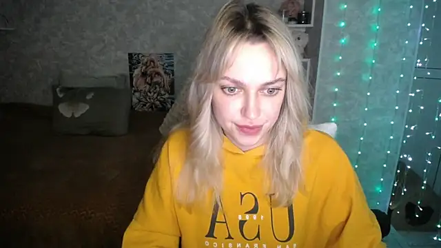 NickyAdamidi online show from 11-18-25, 04:54