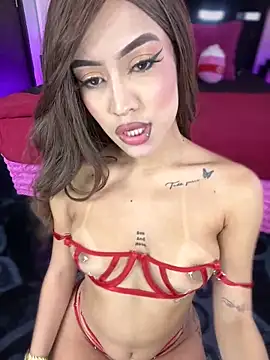 Snapshot of MystiqueXXX chatting on 10-01-25, 01:04 MystiqueXXX online show from 10-01-25, 01:04