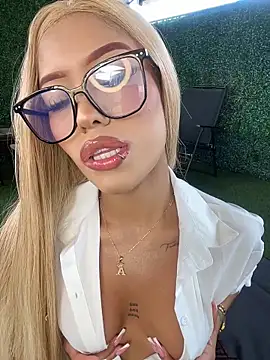 MystiqueXXX online show from 04-18-26, 01:13