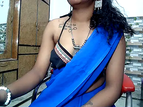 HOT AARVI11 online show from 09-17-25, 04:31