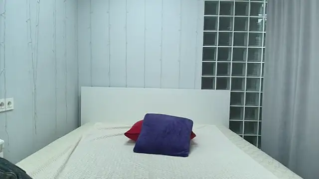 Sunny Sammy online show from 04-04-26, 01:23