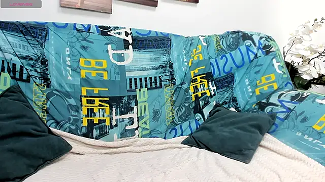 Sunny Sammy online show from 04-06-26, 01:23