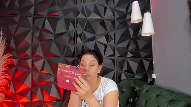 helenasaenz online show from 01-12-26, 12:34