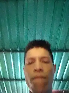 Snapshot of elinnki chatting on 11-30-25, 05:03 elinnki online show from 11-30-25, 05:03