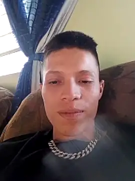 Snapshot of elinnki chatting on 11-14-25, 09:07 elinnki online show from 11-14-25, 09:07