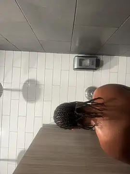 reinagotthroat online show from 03-21-26, 02:21