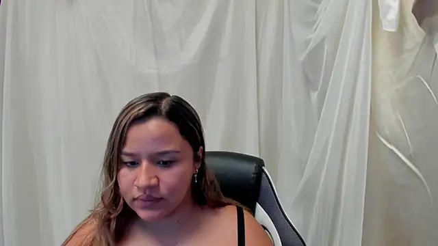 ElaBourn  online show from 04-09-26, 04:24