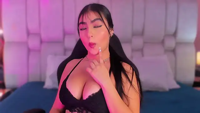 Snapshot of BelaCox_ chatting on 09-22-25, 12:00 BelaCox online show from 09-22-25, 12:00