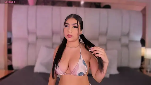 Snapshot of BelaCox_ chatting on 09-28-25, 11:50 BelaCox online show from 09-28-25, 11:50