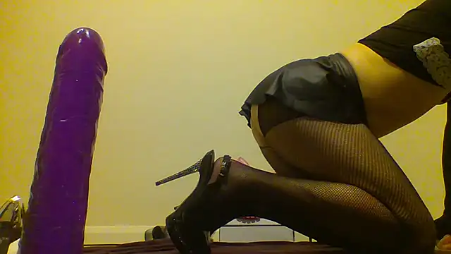 unforgettable dirty slut online show from 10-12-25, 07:37
