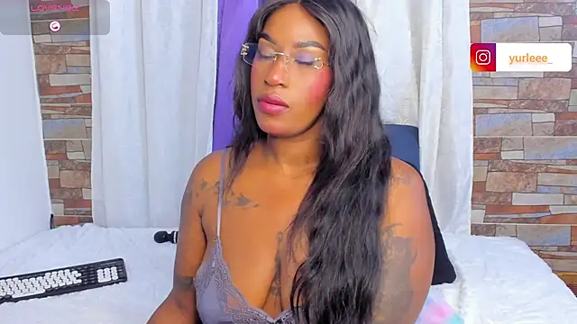 Brandy brown  online show from 03-25-26, 11:25