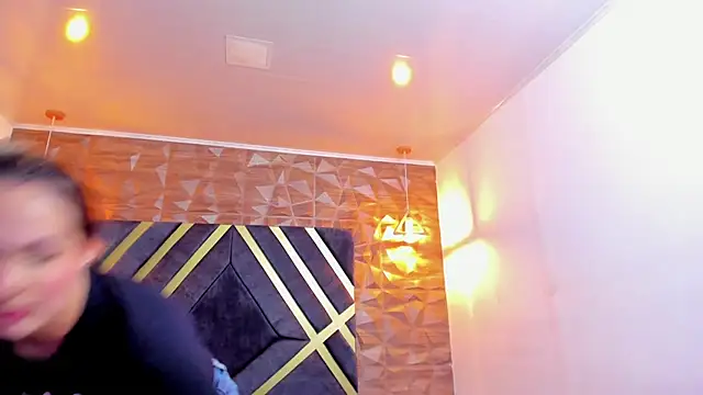 Emmaa white  online show from 03-20-26, 05:14