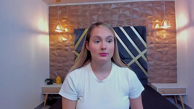 Snapshot of Emmaa_white_ chatting on 01-13-26, 05:17 Emmaa white online show from 01-13-26, 05:17