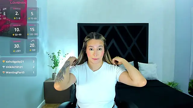 Emmaa white  online show from 07-24-26, 05:42