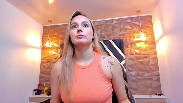 Snapshot of Emmaa_white_ chatting on 09-25-25, 05:19 Emmaa white online show from 09-25-25, 05:19