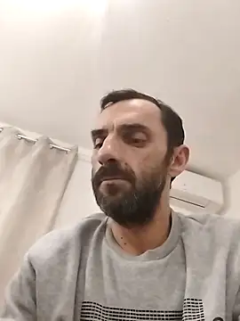 hotmen83 online show from 10-24-25, 09:03