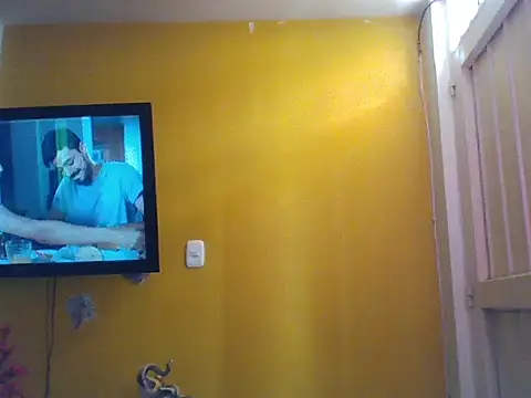 EmmaSplycer02 online show from 04-21-26, 06:03