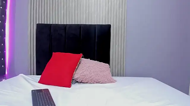 Sex samantha online show from 12-16-25, 01:26