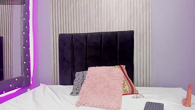 Sex samantha online show from 12-18-25, 01:15