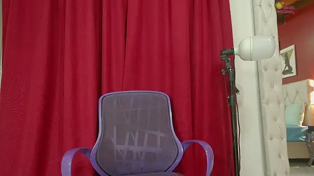 Sex samantha online show from 09-29-25, 01:17