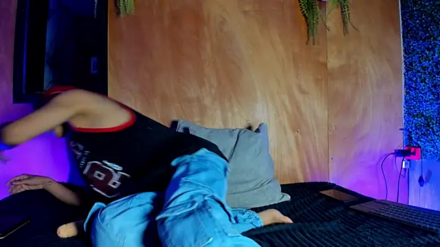 spicy adonhis online show from 04-07-26, 01:24