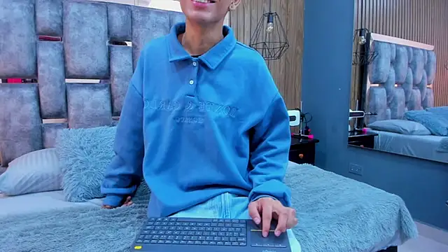 owen  johnson online show from 11-30-25, 11:55