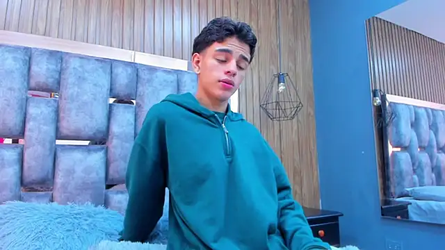 owen  johnson online show from 11-29-25, 12:05