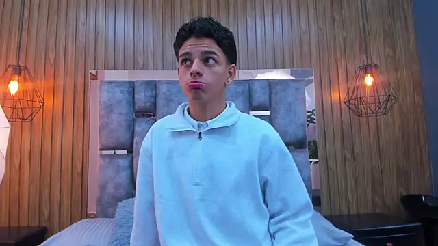 owen  johnson online show from 11-28-25, 11:54