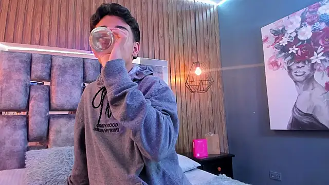 owen  johnson online show from 11-10-25, 12:10