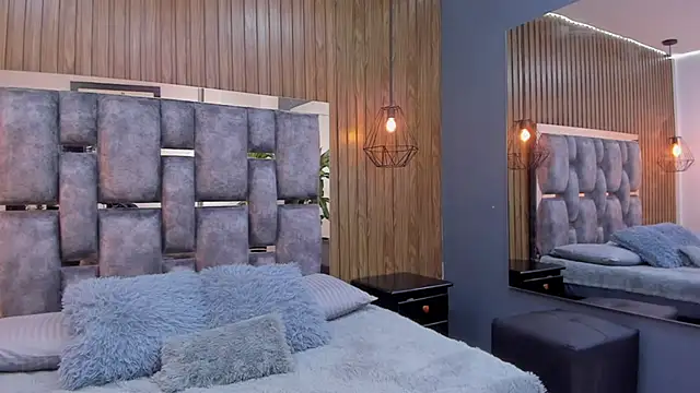 owen  johnson online show from 11-24-25, 12:16