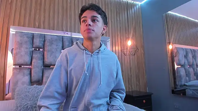 owen  johnson online show from 11-26-25, 12:05