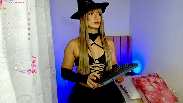 MaddySmithX online show from 10-15-25, 03:16