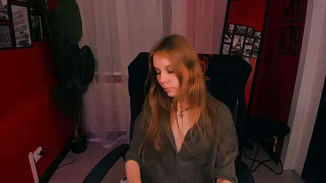 Selen hells weet online show from 10-23-25, 05:00