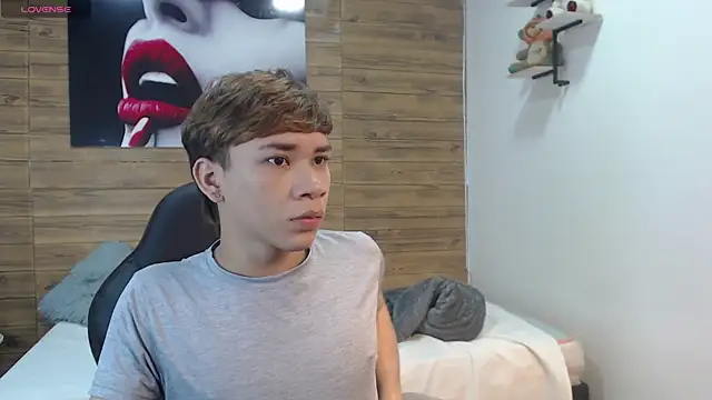 nathanclay online show from 04-08-26, 03:19