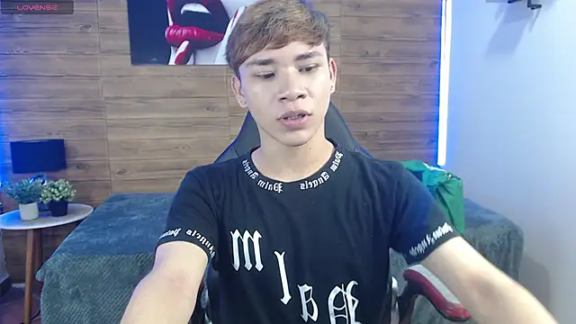 nathanclay online show from 04-10-26, 03:02