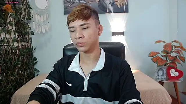 nathanclay online show from 12-21-25, 03:52