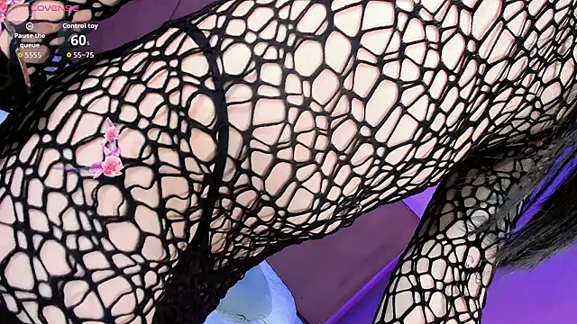 Babyuriel211 online show from 03-27-26, 04:54