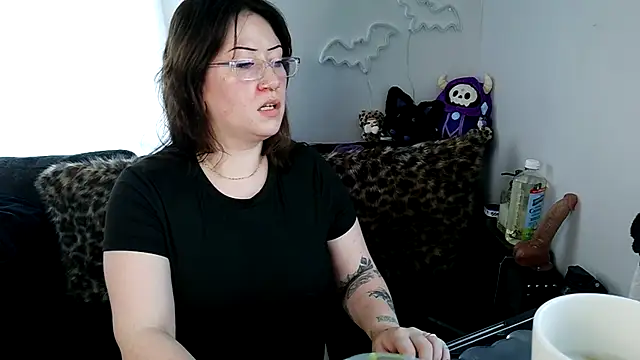 HarleyDemon666 online show from 08-05-26, 10:26